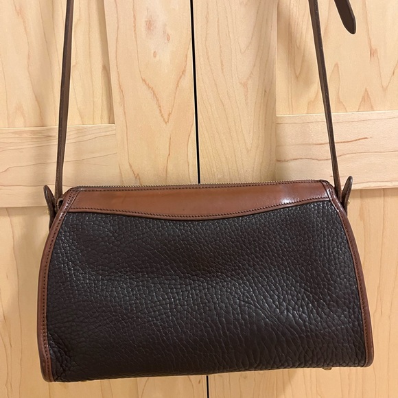 Dooney and Bourke - Picture 3 of 4